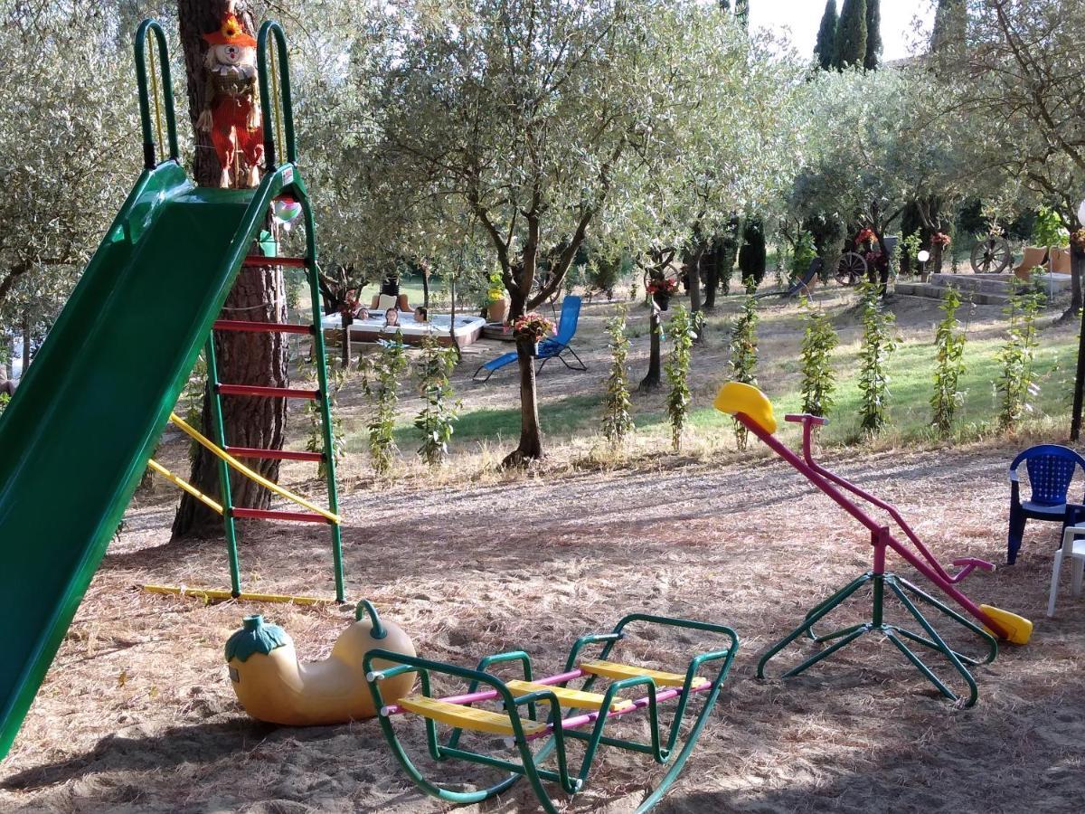 Agricamping Poggio Ai Pini Wine Camping Certaldo Eksteriør billede
