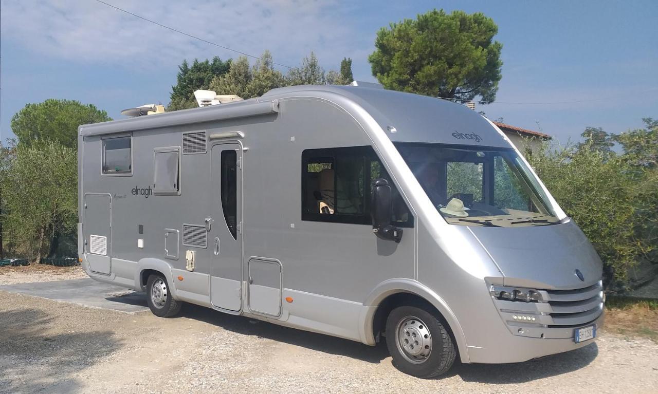 Agricamping Poggio Ai Pini Wine Camping Certaldo Eksteriør billede